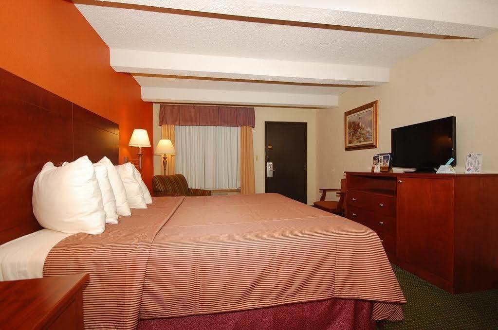 Best Western Montis Inn Saint Robert Ngoại thất bức ảnh